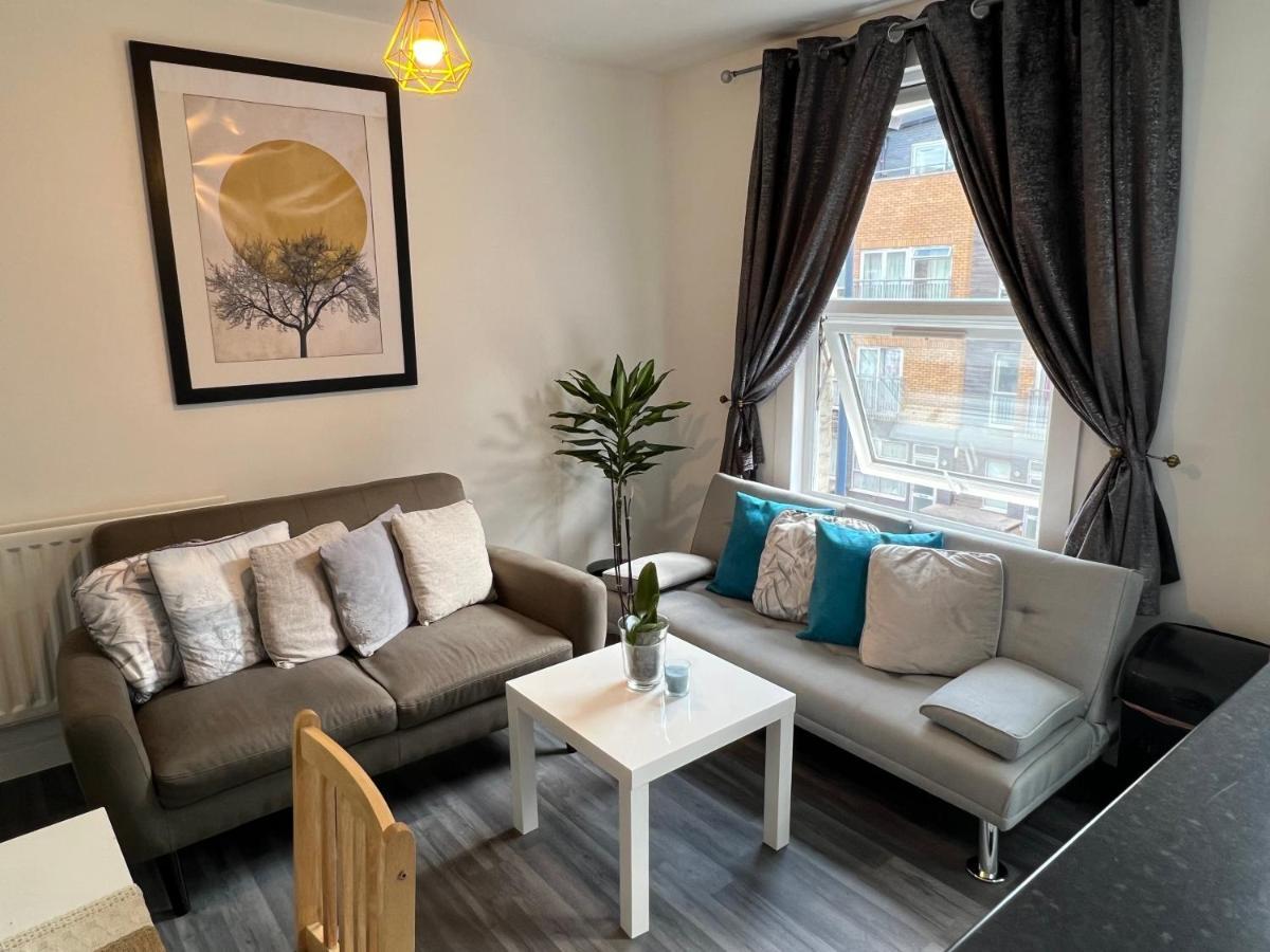 Апартаменти Luxury 1Bed Holiday Flat-10 Minutes From London Bridge & 3Mins Walk To Lewisham Dlr Екстер'єр фото