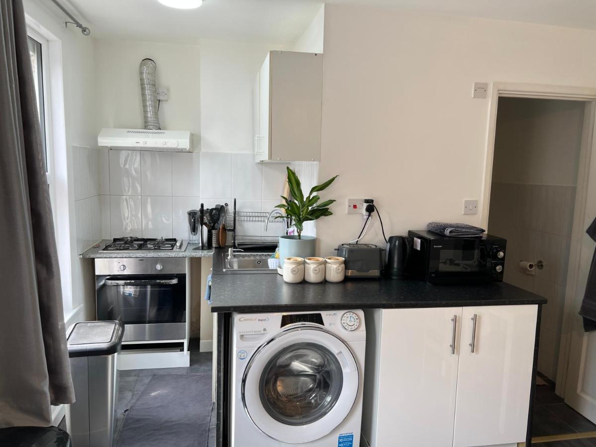 Апартаменти Luxury 1Bed Holiday Flat-10 Minutes From London Bridge & 3Mins Walk To Lewisham Dlr Екстер'єр фото